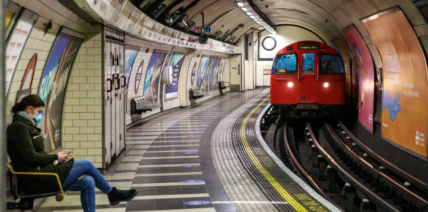 paul-harris-qEWJyP2eKUg-unsplash